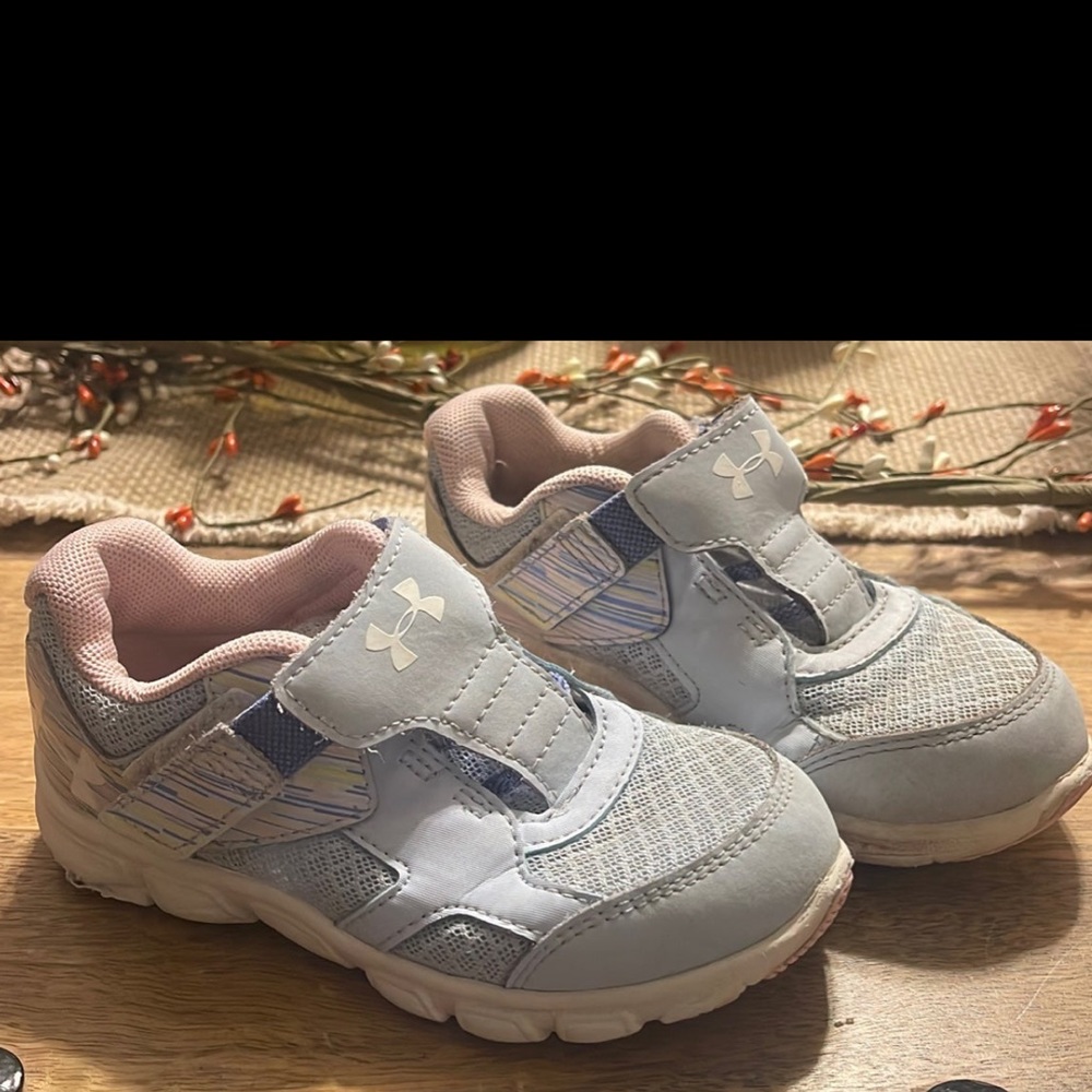 Toddler Under Armour shoes size 9